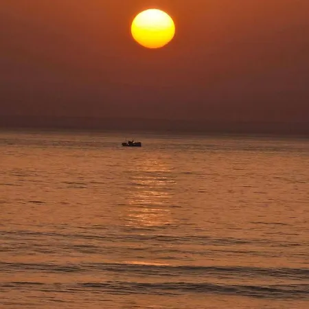 Refúgio à Beira Mar Leiria